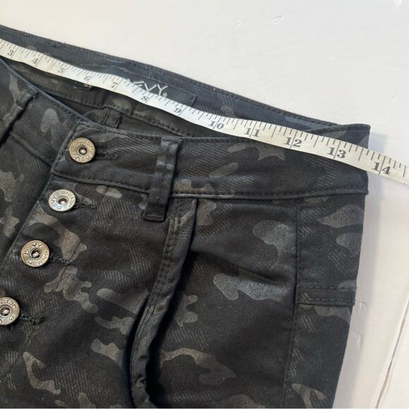 Bevy Flog Sz 25 Commando Button Fly Pant Black Camo - Picture 13 of 15
